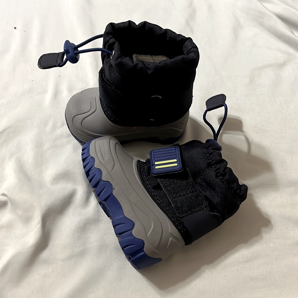 Toddler snow boots